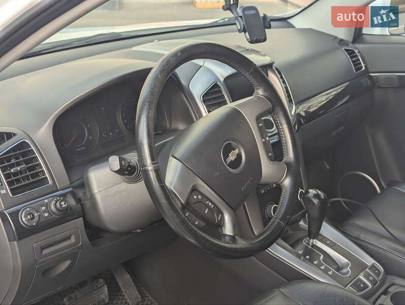 Позашляховик / Кросовер Chevrolet Captiva 2011 в Чернігові