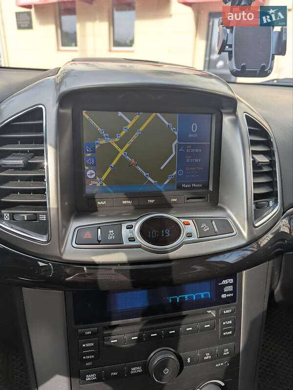 Позашляховик / Кросовер Chevrolet Captiva 2011 в Чернігові