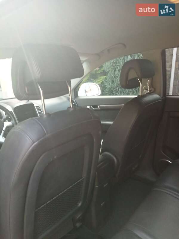 Внедорожник / Кроссовер Chevrolet Captiva 2010 в Луцке