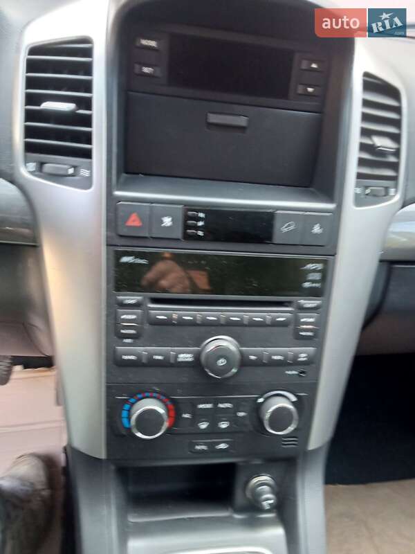 Внедорожник / Кроссовер Chevrolet Captiva 2010 в Луцке