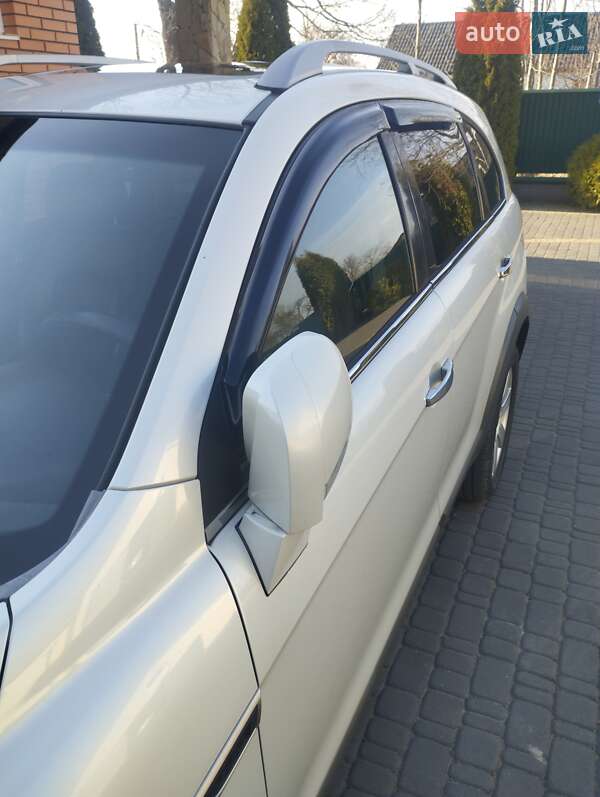 Позашляховик / Кросовер Chevrolet Captiva 2011 в Ковелі