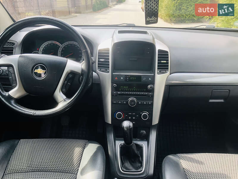 Позашляховик / Кросовер Chevrolet Captiva 2009 в Луцьку