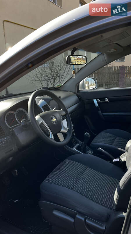 Позашляховик / Кросовер Chevrolet Captiva 2007 в Луцьку фото 8 Позашляховик / Кросовер Chevrolet Captiva 2007 в Луцьку