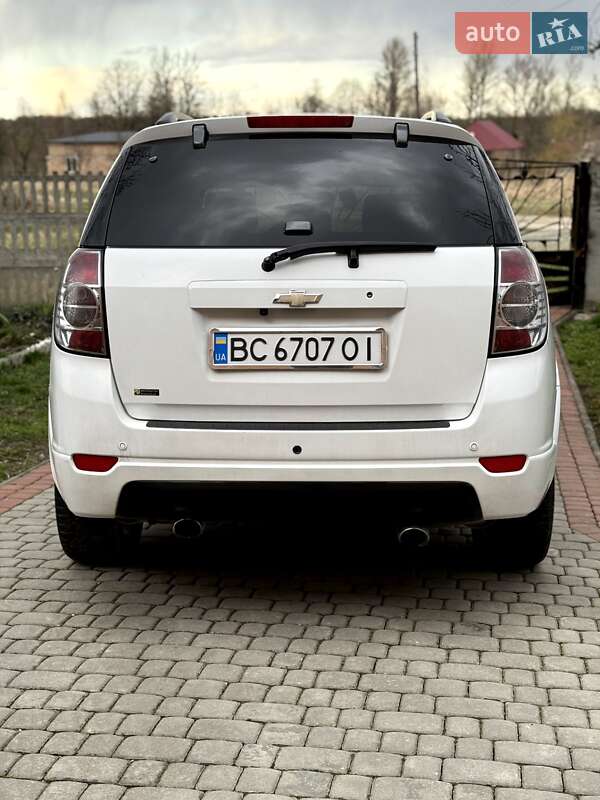 Позашляховик / Кросовер Chevrolet Captiva 2012 в Бориславі