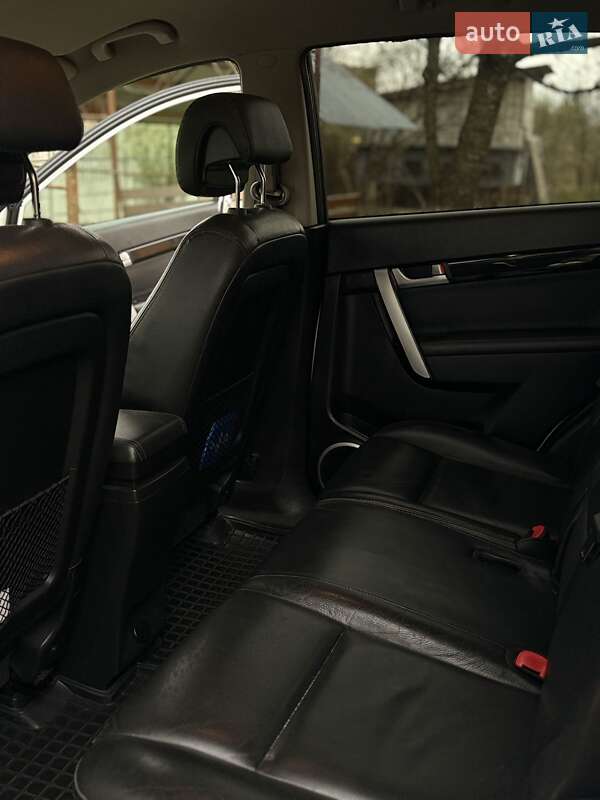 Позашляховик / Кросовер Chevrolet Captiva 2012 в Бориславі