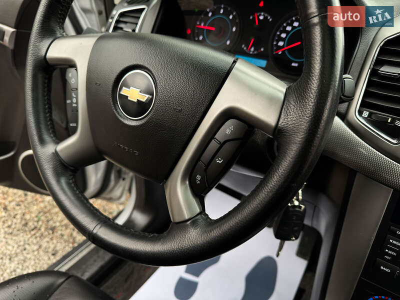 Внедорожник / Кроссовер Chevrolet Captiva 2012 в Одессе