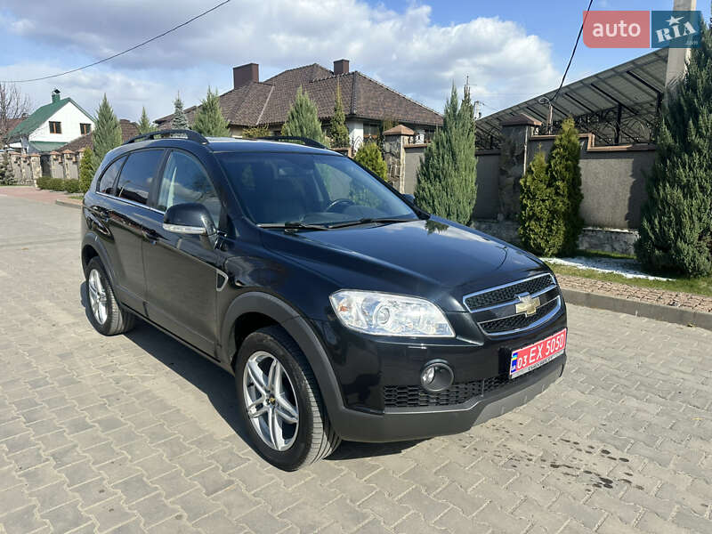 Внедорожник / Кроссовер Chevrolet Captiva 2009 в 