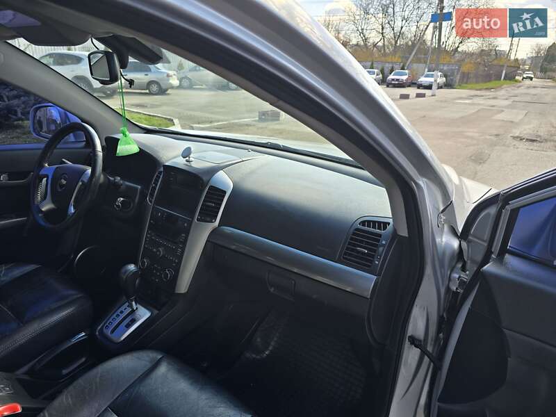 Позашляховик / Кросовер Chevrolet Captiva 2010 в Києві