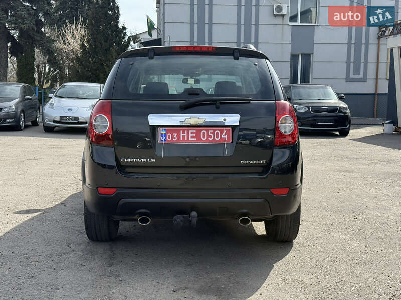 Внедорожник / Кроссовер Chevrolet Captiva 2010 в Ровно