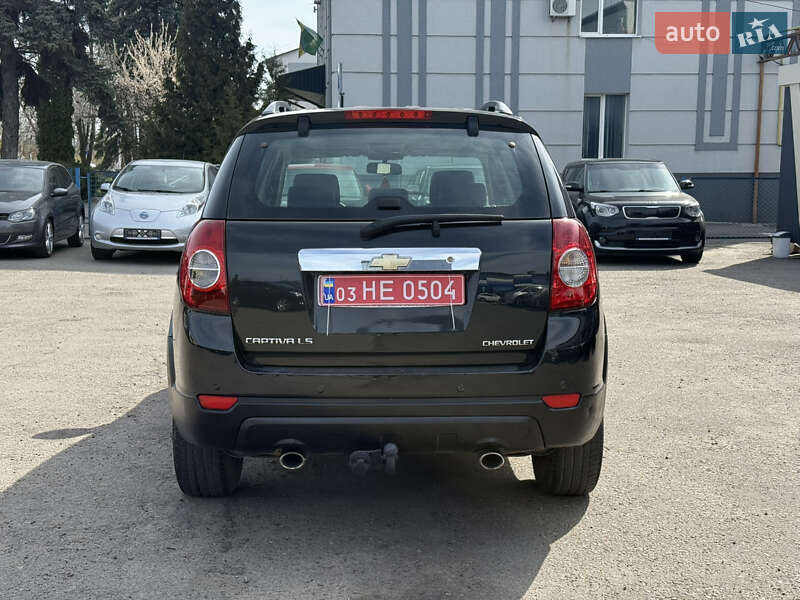 Внедорожник / Кроссовер Chevrolet Captiva 2010 в Ровно