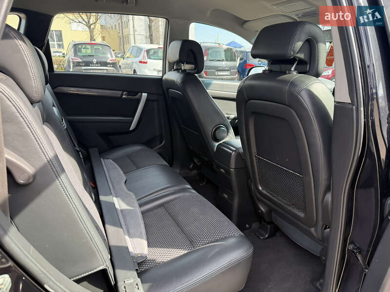 Внедорожник / Кроссовер Chevrolet Captiva 2010 в Ровно