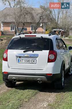 Позашляховик / Кросовер Chevrolet Captiva 2009 в 