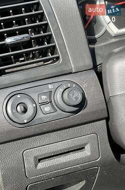 Позашляховик / Кросовер Chevrolet Captiva 2009 в 