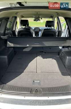 Позашляховик / Кросовер Chevrolet Captiva 2009 в 