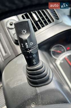 Позашляховик / Кросовер Chevrolet Captiva 2009 в 