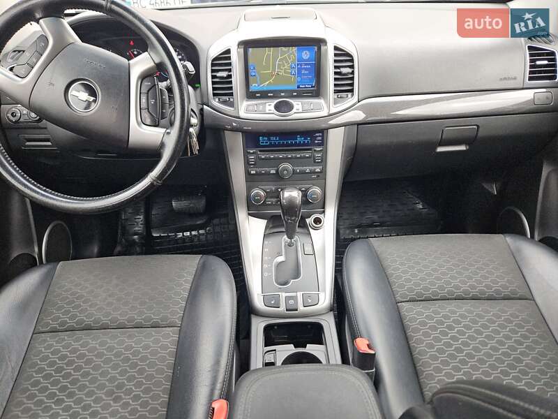 Позашляховик / Кросовер Chevrolet Captiva 2013 в Львові