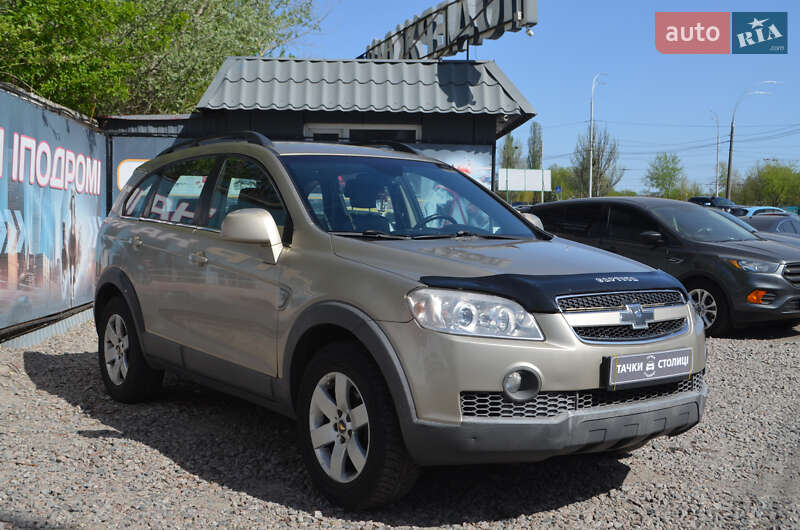 Внедорожник / Кроссовер Chevrolet Captiva 2008 в Киеве