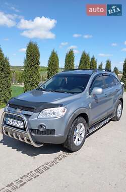 Позашляховик / Кросовер Chevrolet Captiva 2010 в 