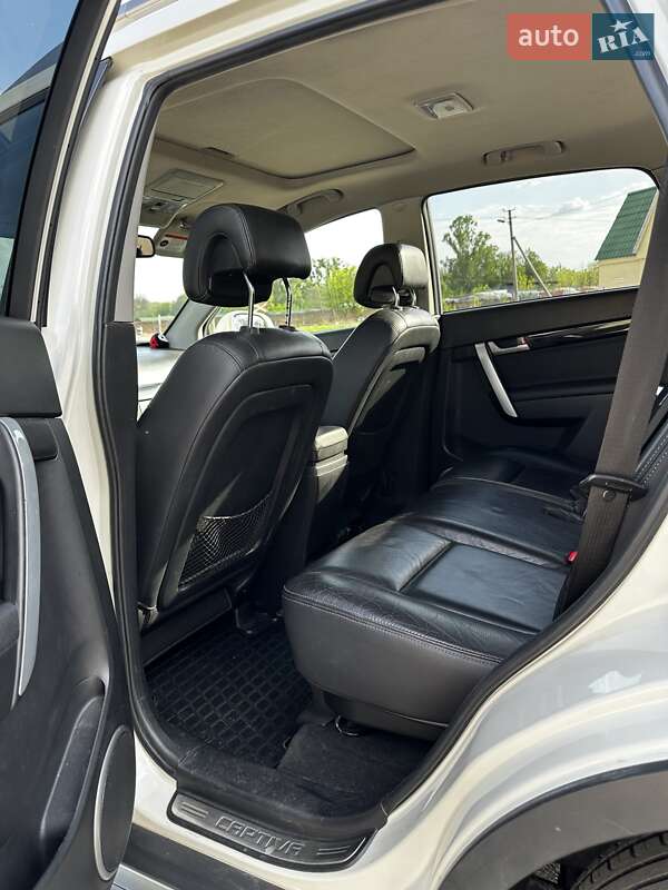 Позашляховик / Кросовер Chevrolet Captiva 2011 в Полтаві