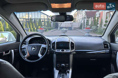 Позашляховик / Кросовер Chevrolet Captiva 2011 в 