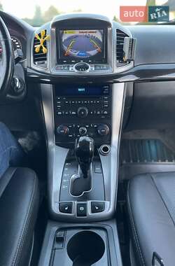 Позашляховик / Кросовер Chevrolet Captiva 2013 в 