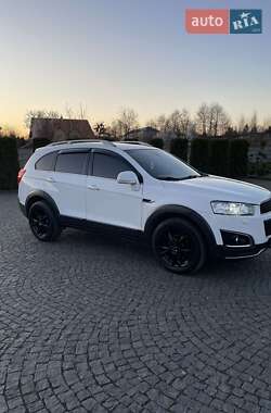 Позашляховик / Кросовер Chevrolet Captiva 2013 в 