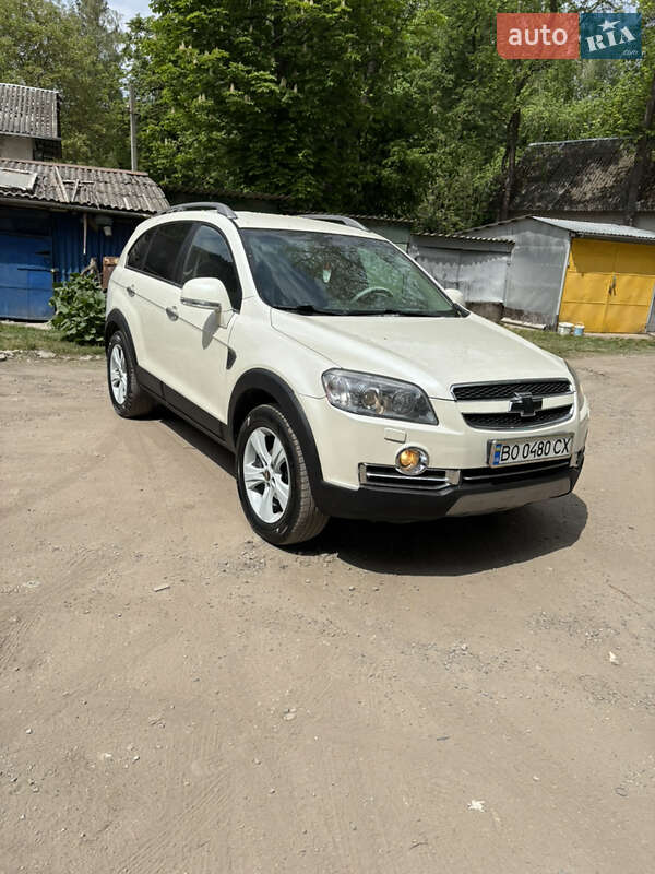 Позашляховик / Кросовер Chevrolet Captiva 2010 в Борщеві