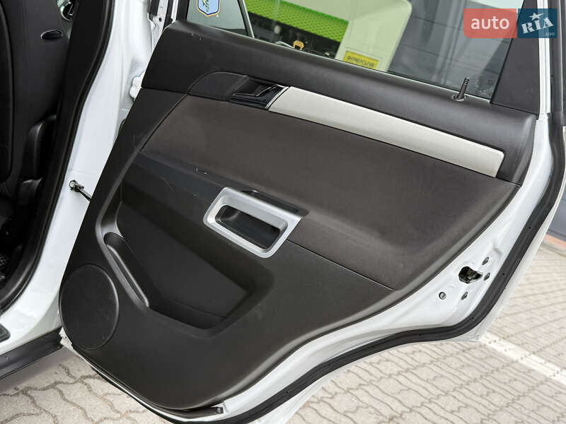 Позашляховик / Кросовер Chevrolet Captiva 2011 в Дрогобичі