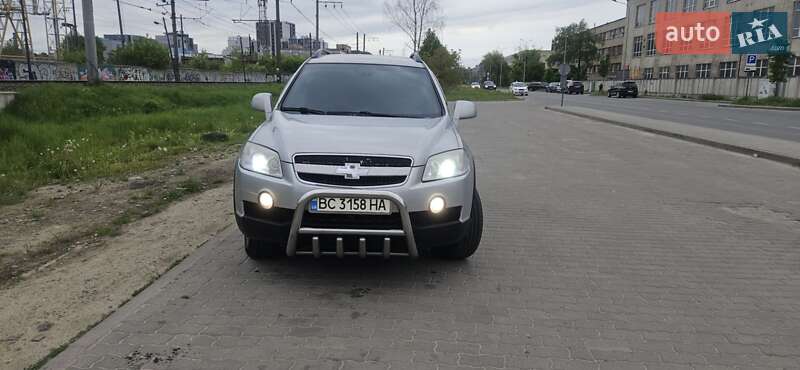 Позашляховик / Кросовер Chevrolet Captiva 2008 в Львові