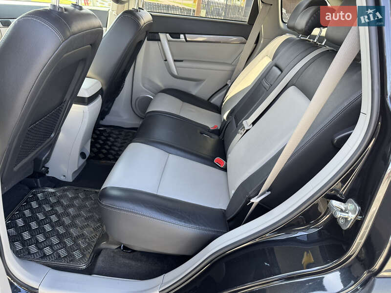 Позашляховик / Кросовер Chevrolet Captiva 2013 в Луцьку