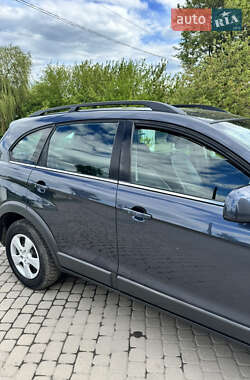 Позашляховик / Кросовер Chevrolet Captiva 2008 в 