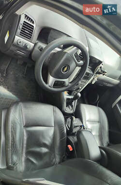 Позашляховик / Кросовер Chevrolet Captiva 2010 в 