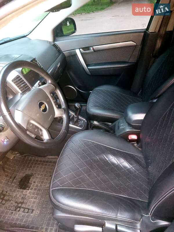 Внедорожник / Кроссовер Chevrolet Captiva 2010 в Чернигове