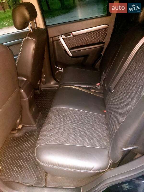 Внедорожник / Кроссовер Chevrolet Captiva 2010 в Чернигове