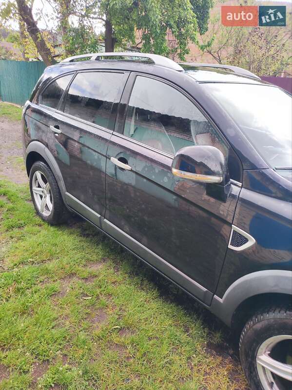 Позашляховик / Кросовер Chevrolet Captiva 2009 в Черкасах