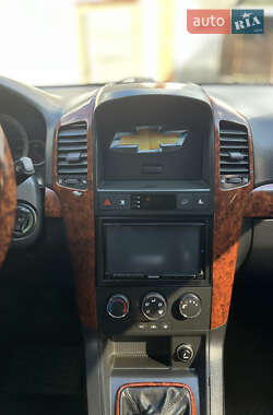 Позашляховик / Кросовер Chevrolet Captiva 2007 в 
