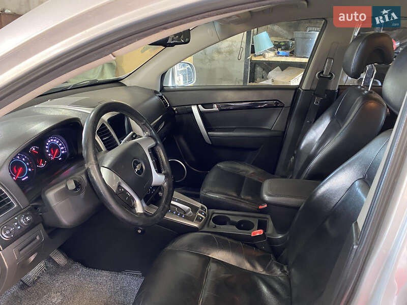 Внедорожник / Кроссовер Chevrolet Captiva 2011 в Кривом Роге