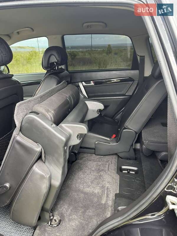 Внедорожник / Кроссовер Chevrolet Captiva 2012 в Новояворовске