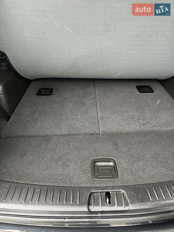 Внедорожник / Кроссовер Chevrolet Captiva 2012 в Новояворовске