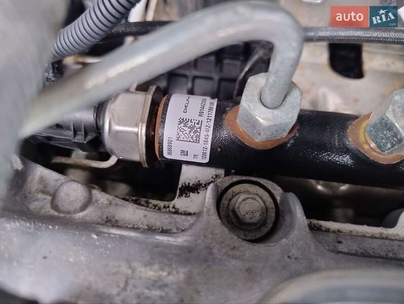 Внедорожник / Кроссовер Chevrolet Captiva 2012 в Новояворовске