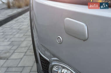 Внедорожник / Кроссовер Chevrolet Captiva 2012 в 