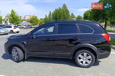 Позашляховик / Кросовер Chevrolet Captiva 2008 в 