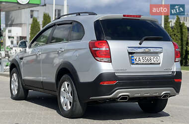 Позашляховик / Кросовер Chevrolet Captiva 2014 в 