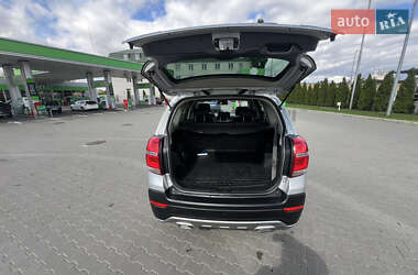 Позашляховик / Кросовер Chevrolet Captiva 2014 в 