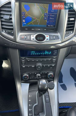 Позашляховик / Кросовер Chevrolet Captiva 2014 в 