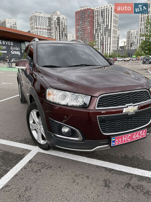 Позашляховик / Кросовер Chevrolet Captiva 2014 в Києві