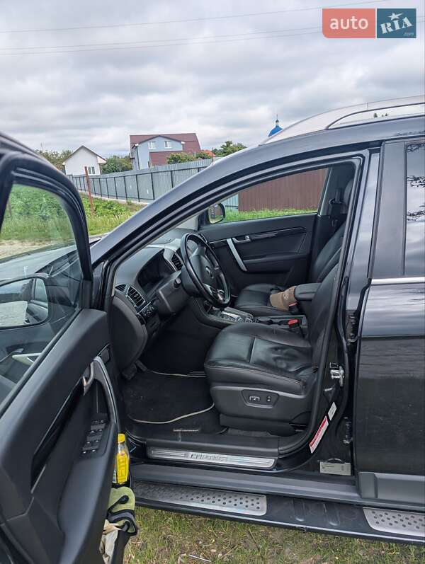 Позашляховик / Кросовер Chevrolet Captiva 2012 в Києві
