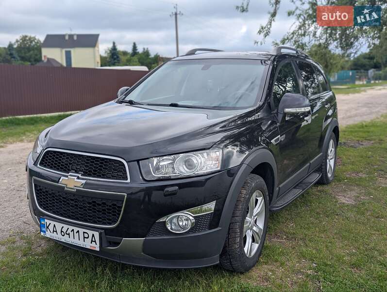 Позашляховик / Кросовер Chevrolet Captiva 2012 в Києві