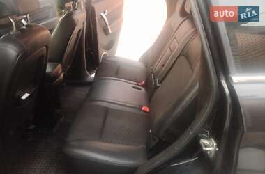 Позашляховик / Кросовер Chevrolet Captiva 2013 в 