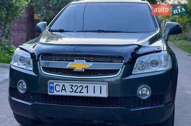 Позашляховик / Кросовер Chevrolet Captiva 2008 в 